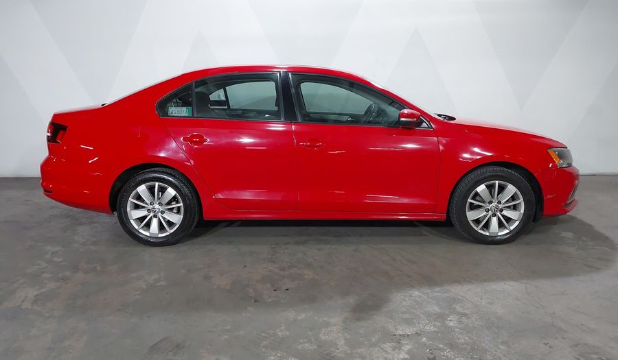Volkswagen Jetta 2.5 COMFORTLINE TIP. BOLSAS AIRE DEL. Sedan 2016