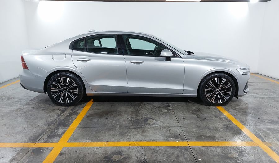 Volvo S60 2.0 B4 MHEV PLUS AUTO Sedan 2023