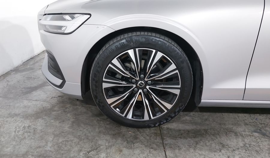 Volvo S60 2.0 B4 MHEV PLUS AUTO Sedan 2023