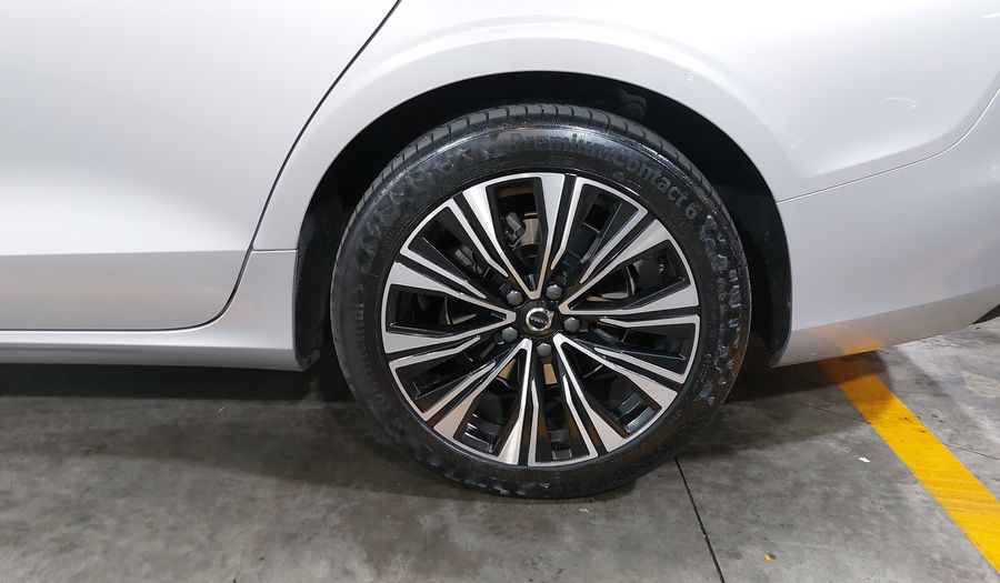 Volvo S60 2.0 B4 MHEV PLUS AUTO Sedan 2023