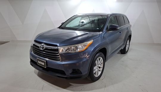 Toyota • Highlander