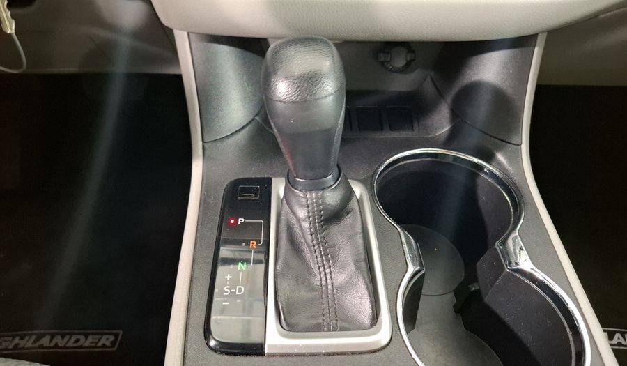 Toyota Highlander 3.5 LE AT Suv 2014