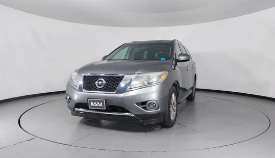 Nissan • Pathfinder