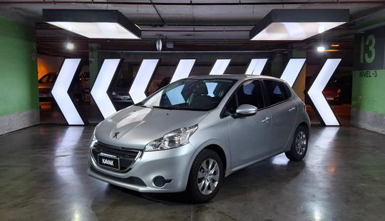 Peugeot • 208