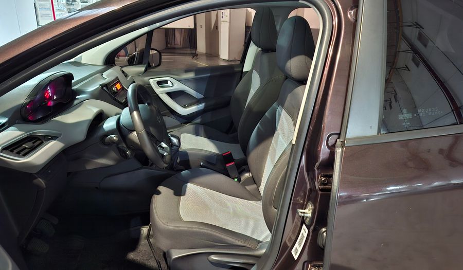 Peugeot 208 1.6 ALLURE Hatchback 2013