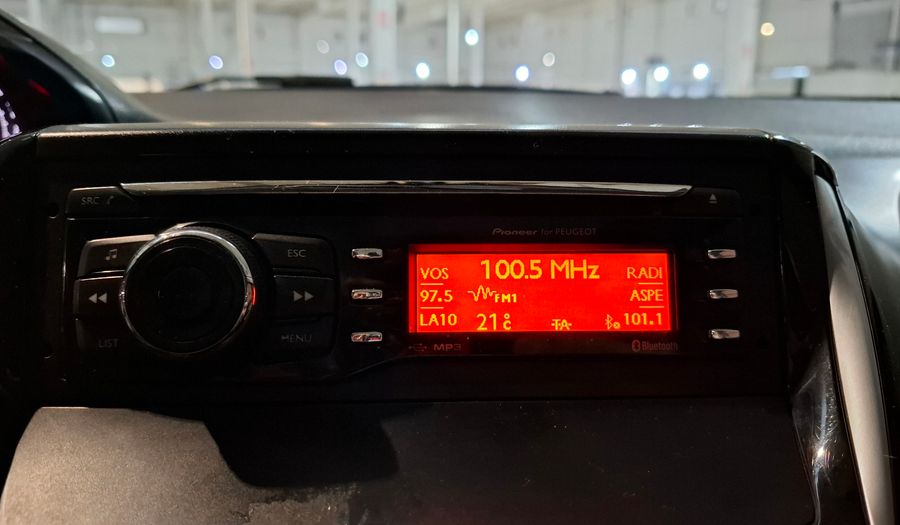 Peugeot 208 1.6 ALLURE Hatchback 2013