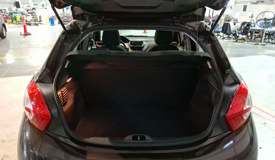 Peugeot 208 1.6 ALLURE Hatchback 2013