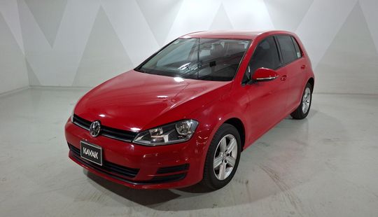 Volkswagen • Golf