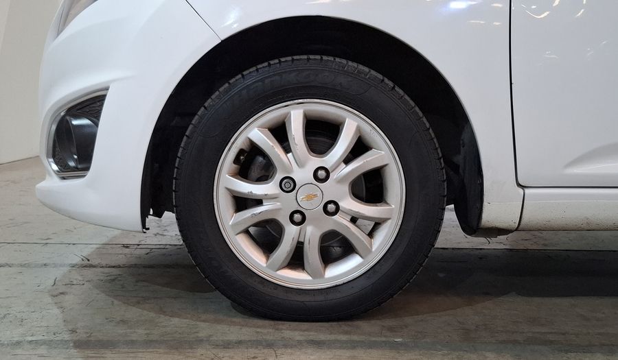 Chevrolet Spark 1.2 LTZ C MT Hatchback 2013
