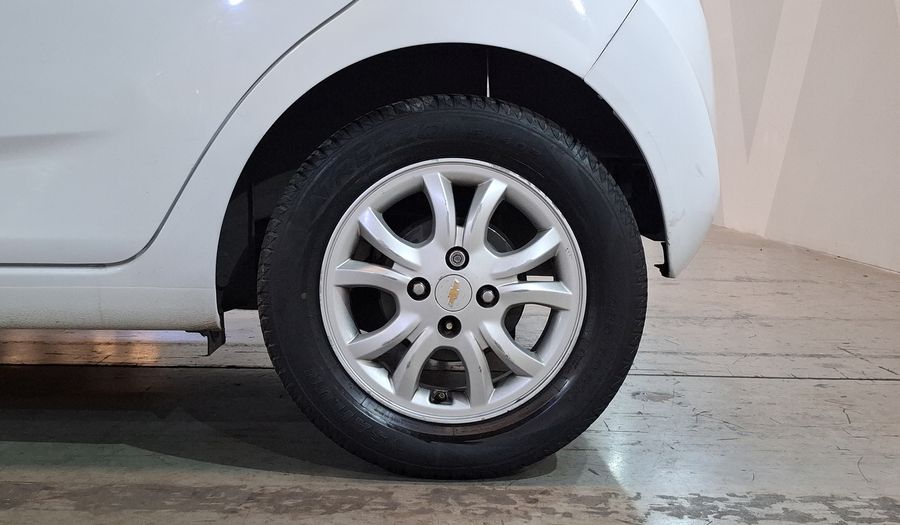Chevrolet Spark 1.2 LTZ C MT Hatchback 2013