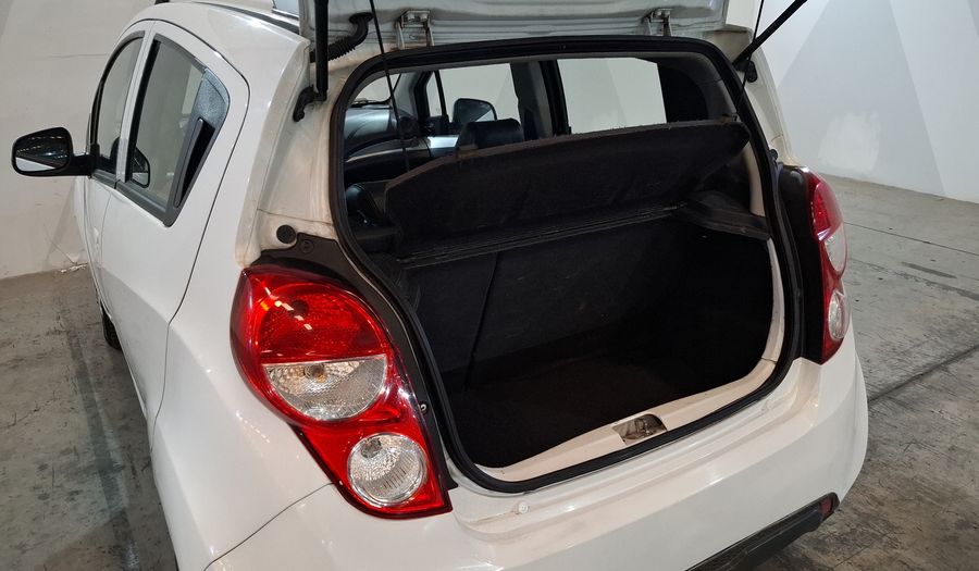 Chevrolet Spark 1.2 LTZ C MT Hatchback 2013