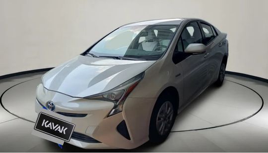 Toyota • Prius