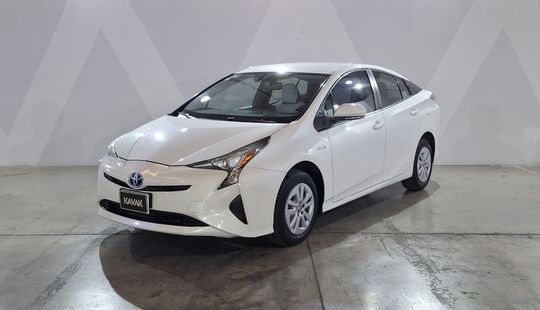 Toyota • Prius