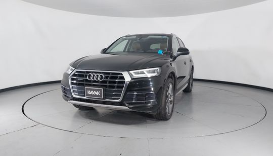 Audi • Q5