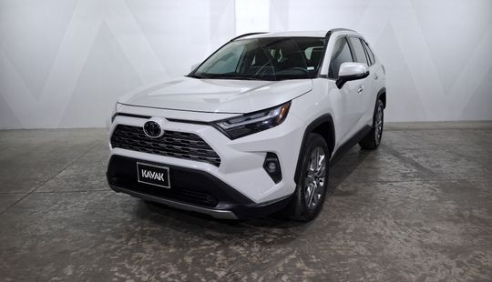 Toyota • RAV4