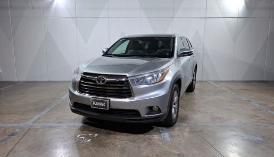 Toyota • Highlander