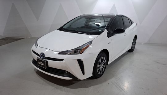 Toyota • Prius