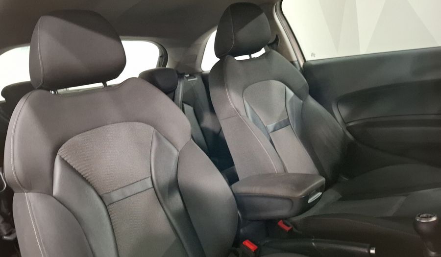 Audi A1 1.4 TFSI EGO MT Hatchback 2013