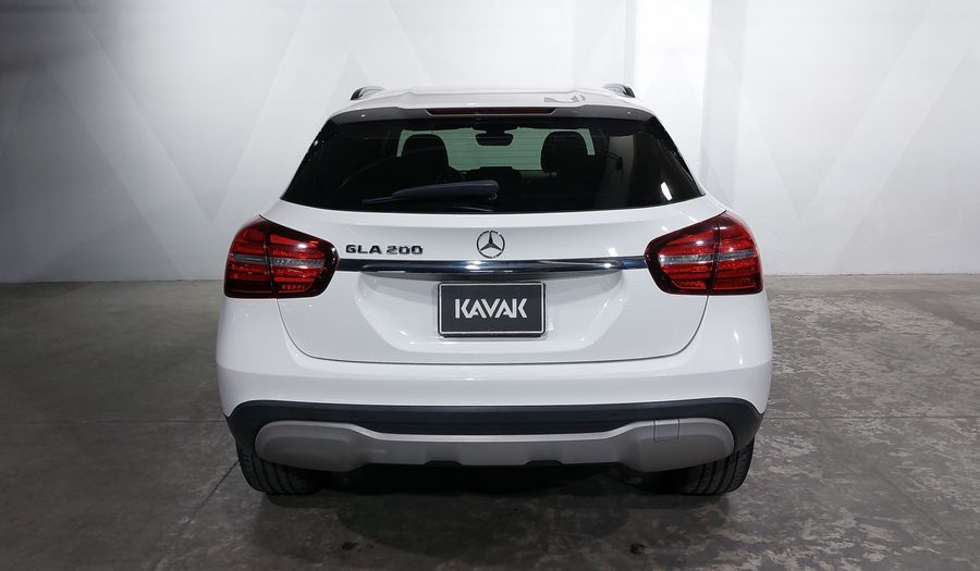 Mercedes Benz Clase Gla 1.6 GLA 200 DCT Suv 2020