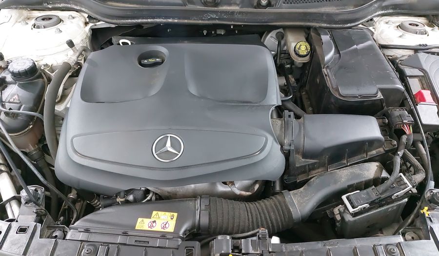 Mercedes Benz Clase Gla 1.6 GLA 200 DCT Suv 2020