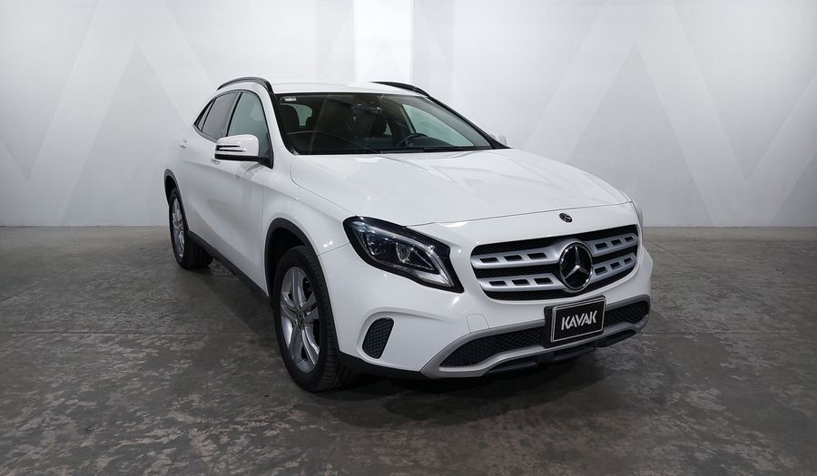 Mercedes Benz Clase Gla 1.6 GLA 200 DCT Suv 2020