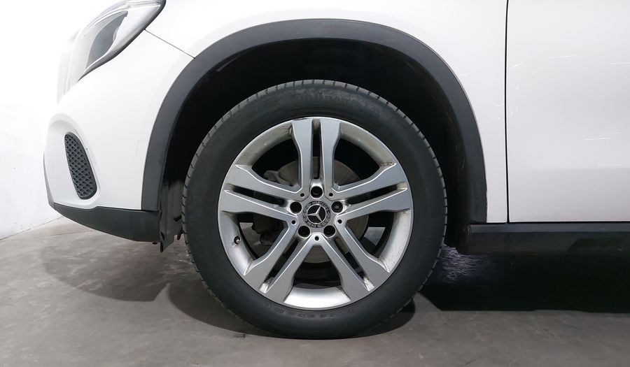 Mercedes Benz Clase Gla 1.6 GLA 200 DCT Suv 2020