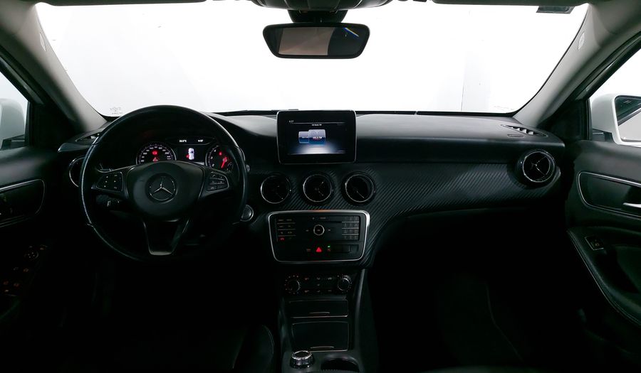 Mercedes Benz Clase Gla 1.6 GLA 200 DCT Suv 2020