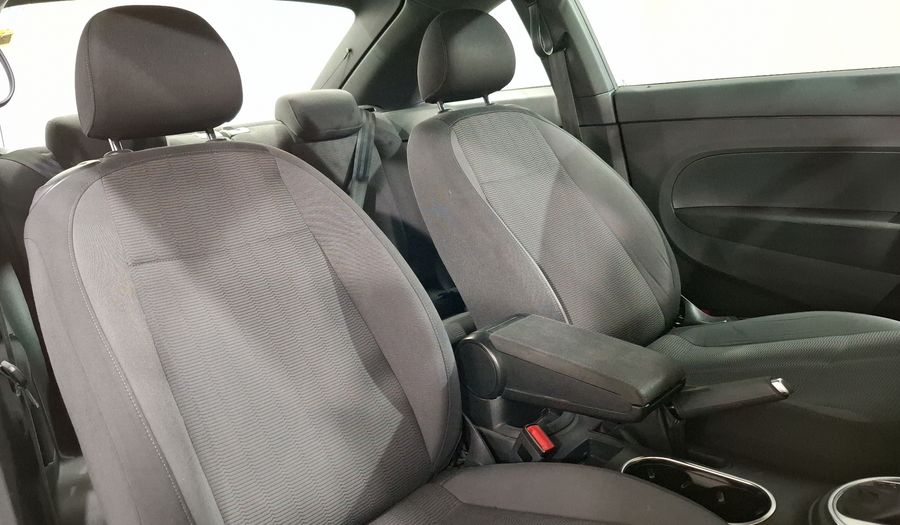 Volkswagen Beetle 2.5 TIPTRONIC Hatchback 2013