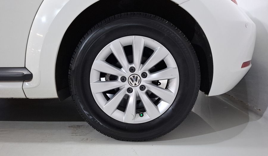 Volkswagen Beetle 2.5 TIPTRONIC Hatchback 2013