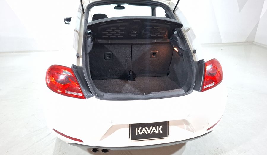 Volkswagen Beetle 2.5 TIPTRONIC Hatchback 2013