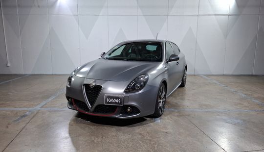 Alfa Romeo • Giulietta
