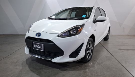 Toyota • Prius C