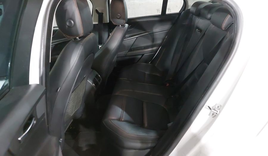 Jaguar Xe 2.0 PRESTIGE 300 AUTO 4WD Sedan 2019