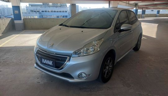Peugeot • 208
