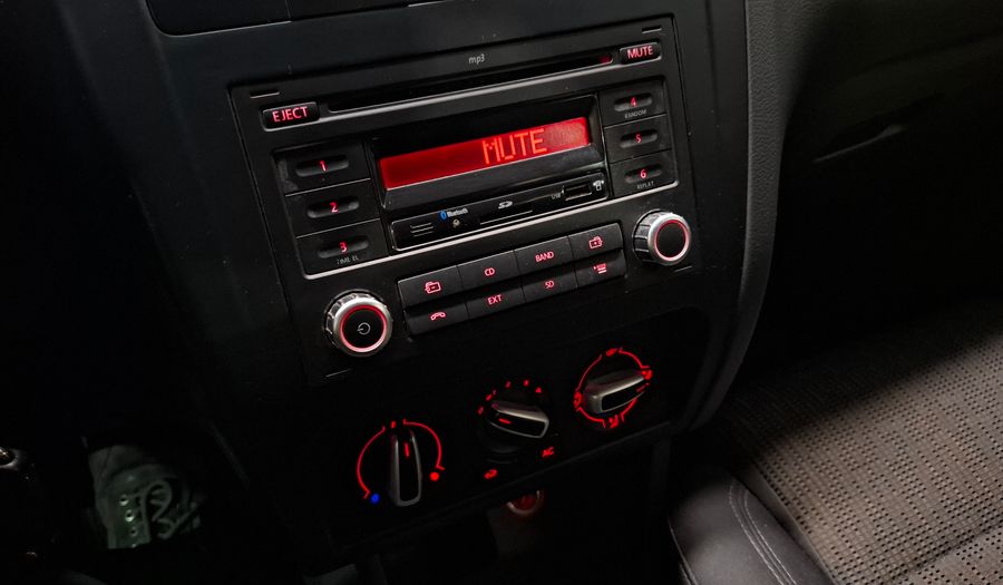 Volkswagen Fox 1.6 TRENDLINE Hatchback 2013