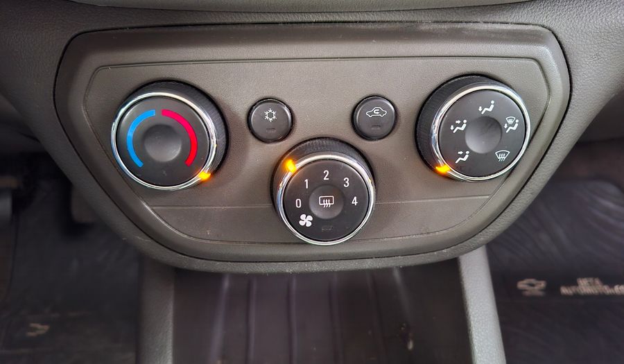 Chevrolet Spin 1.8 LTZ 7S Hatchback 2013