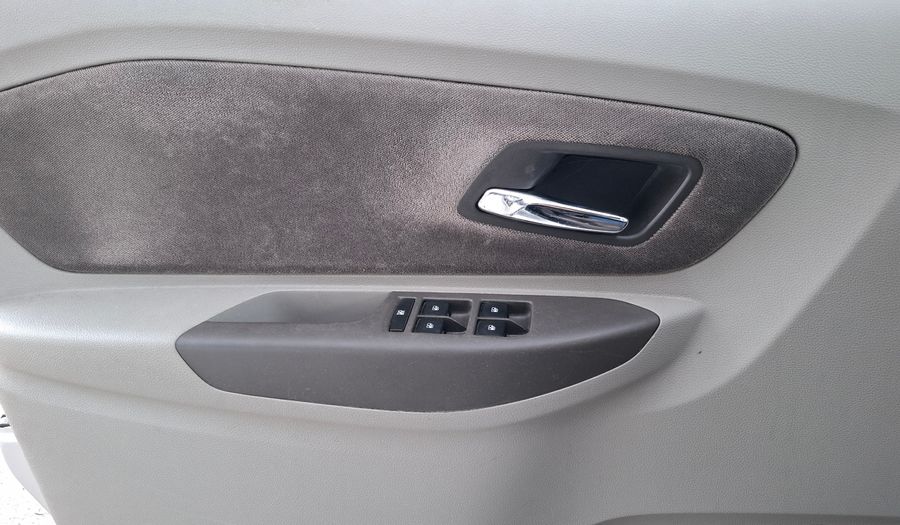 Chevrolet Spin 1.8 LTZ 7S Hatchback 2013