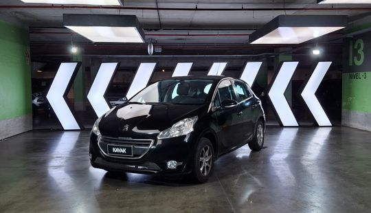Peugeot • 208