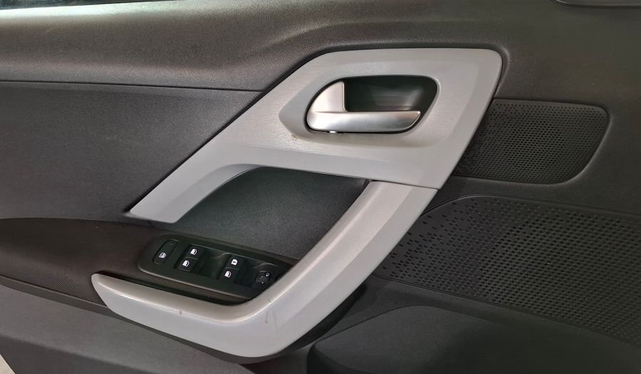 Peugeot 208 1.5 ALLURE TOUCHSCREEN Hatchback 2015