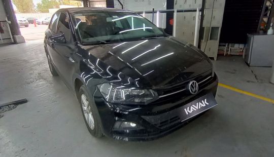 Volkswagen • Polo