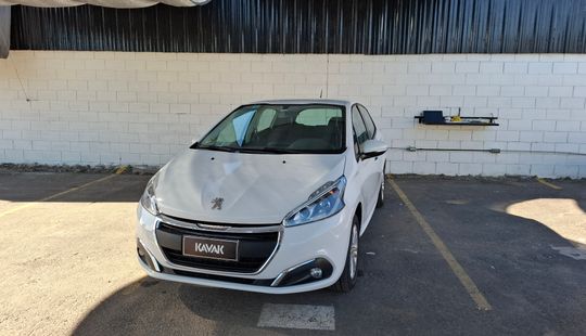 Peugeot • 208