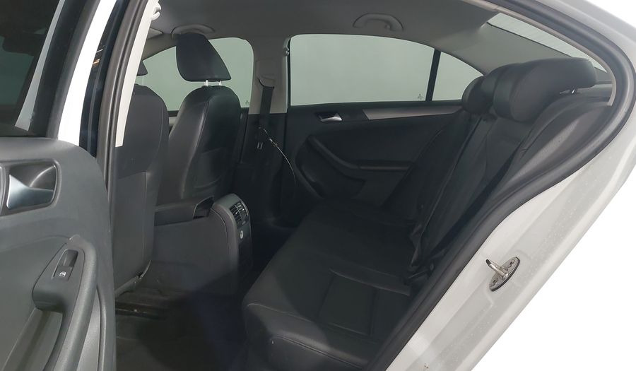 Volkswagen Jetta TSI COMFORTLINE Sedan 2016