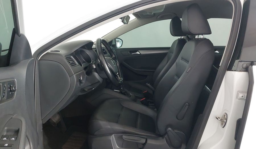 Volkswagen Jetta TSI COMFORTLINE Sedan 2016