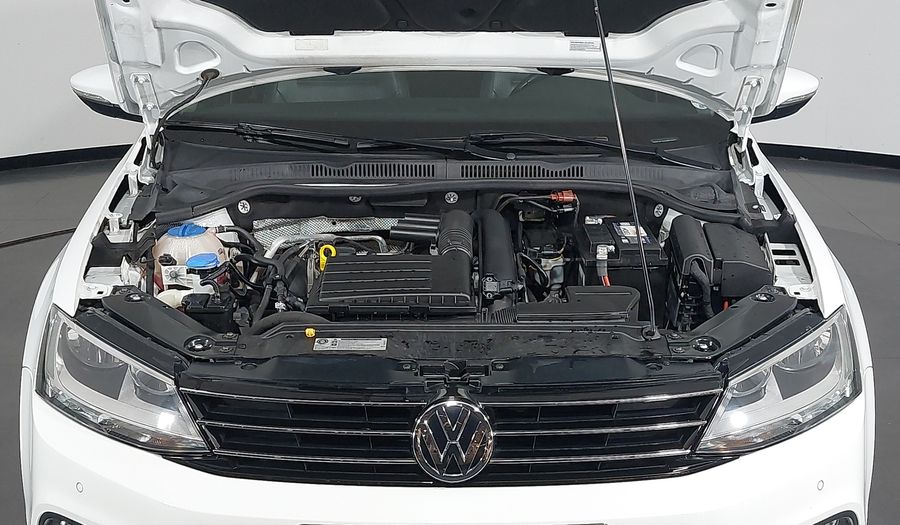 Volkswagen Jetta TSI COMFORTLINE Sedan 2016