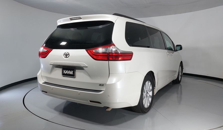 Toyota Sienna 3.5 XLE PIEL AT Minivan 2015