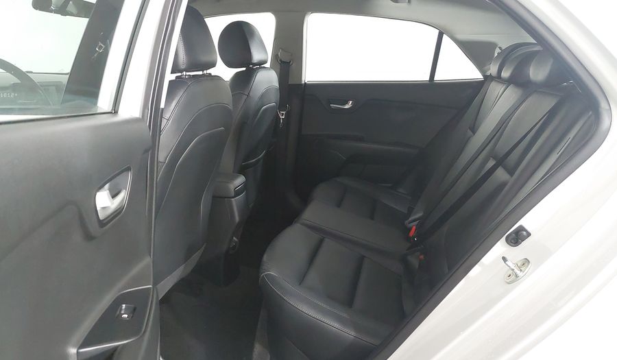 Kia Rio EX Hatchback 2021