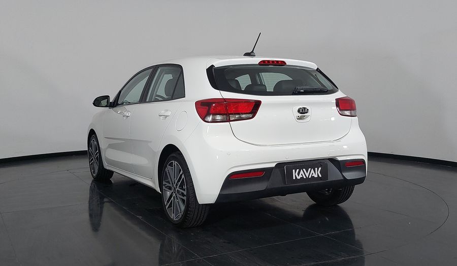 Kia Rio EX Hatchback 2021