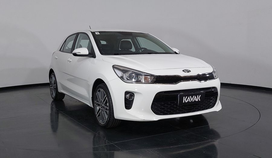 Kia Rio EX Hatchback 2021