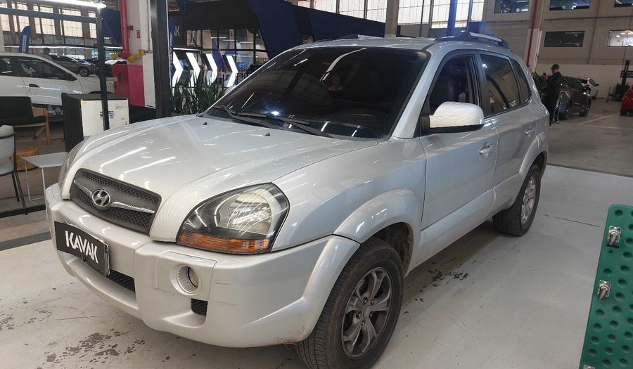 Hyundai Tucson MPFI GLS 2WD Suv 2015