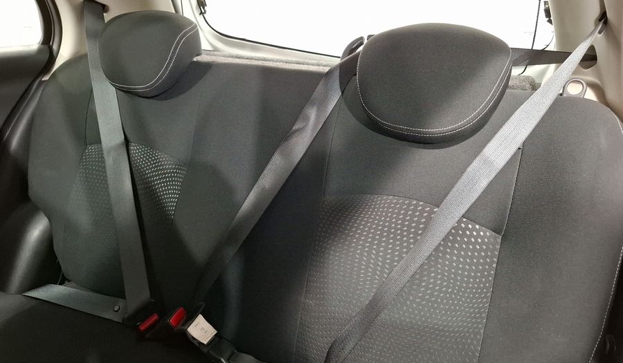 Nissan March 1.6 ADVANCE Hatchback 2022